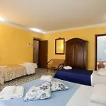 Kunesias Frühstückspension 4*