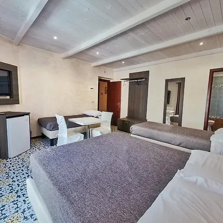 Kunesias Bed & Breakfast 3*