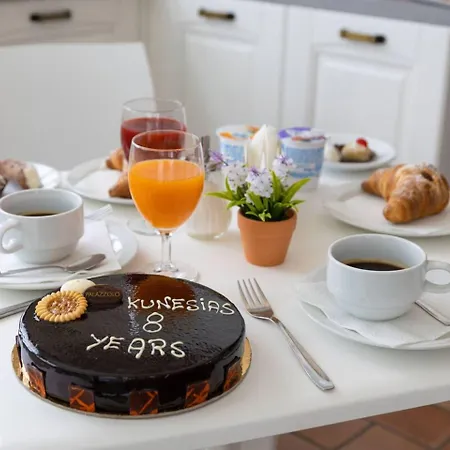 Kunesias Panzió Cinisi