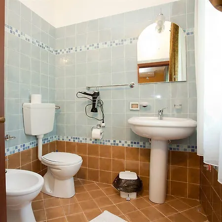 Kunesias Couette-café 4*