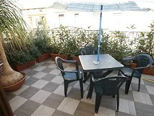 Couette-café Kunesias