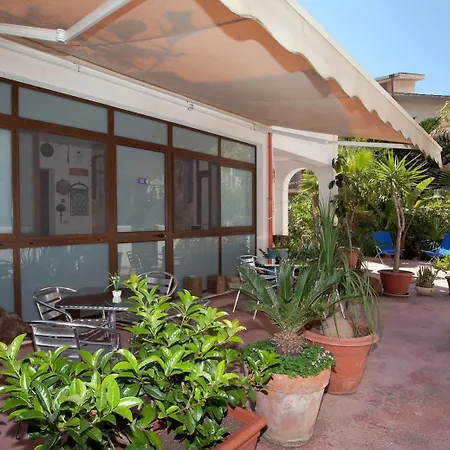 Kunesias Bed and Breakfast