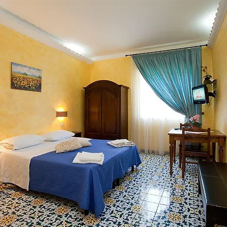Kunesias 3* Cinisi